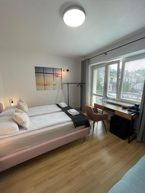 Terminal Family Airport Hostel Πόζναν Εξωτερικό φωτογραφία