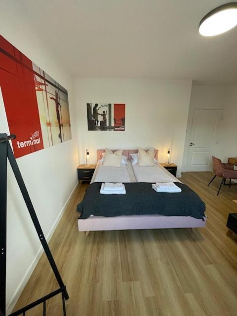 Terminal Family Airport Hostel Πόζναν Εξωτερικό φωτογραφία